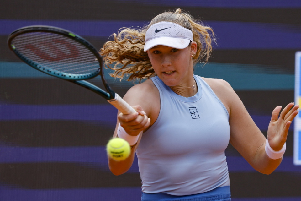 将矛头直指 将矛头直指