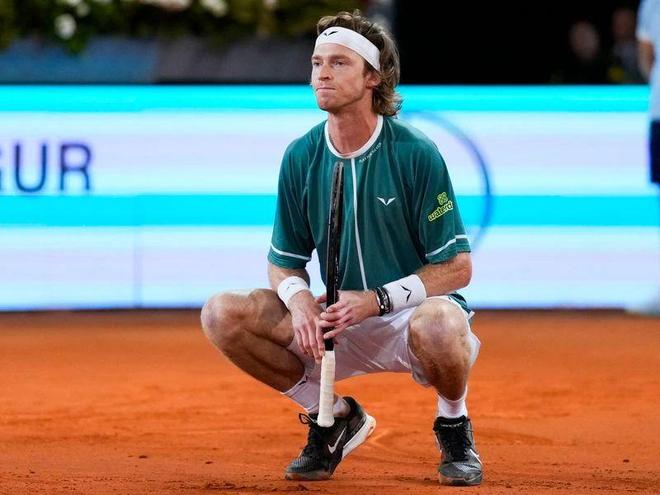 而是长期蓄 而是长期蓄